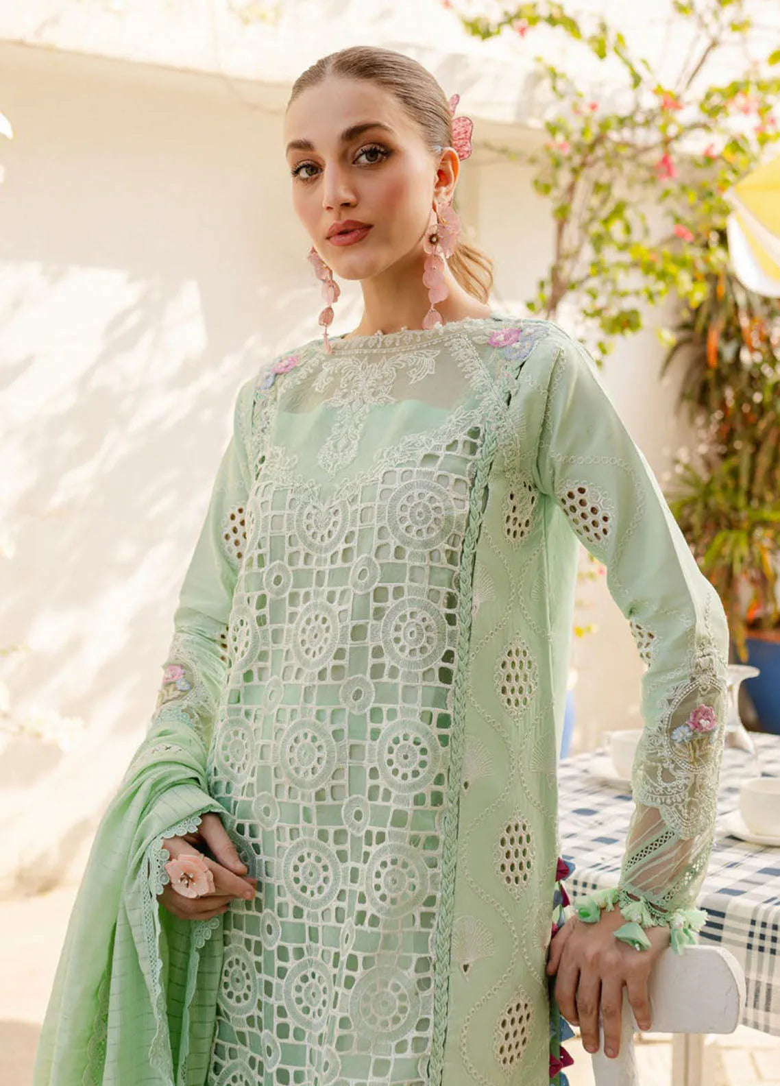 Pista Chicken Embroidered Lawn 3 Piece Unstitched Dress
